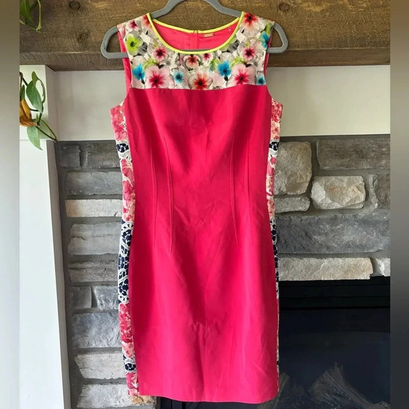 Ellie Tahari mini Dress size 6 Barbie Pink Floral city romantic bachelorette - Picture 1 of 11